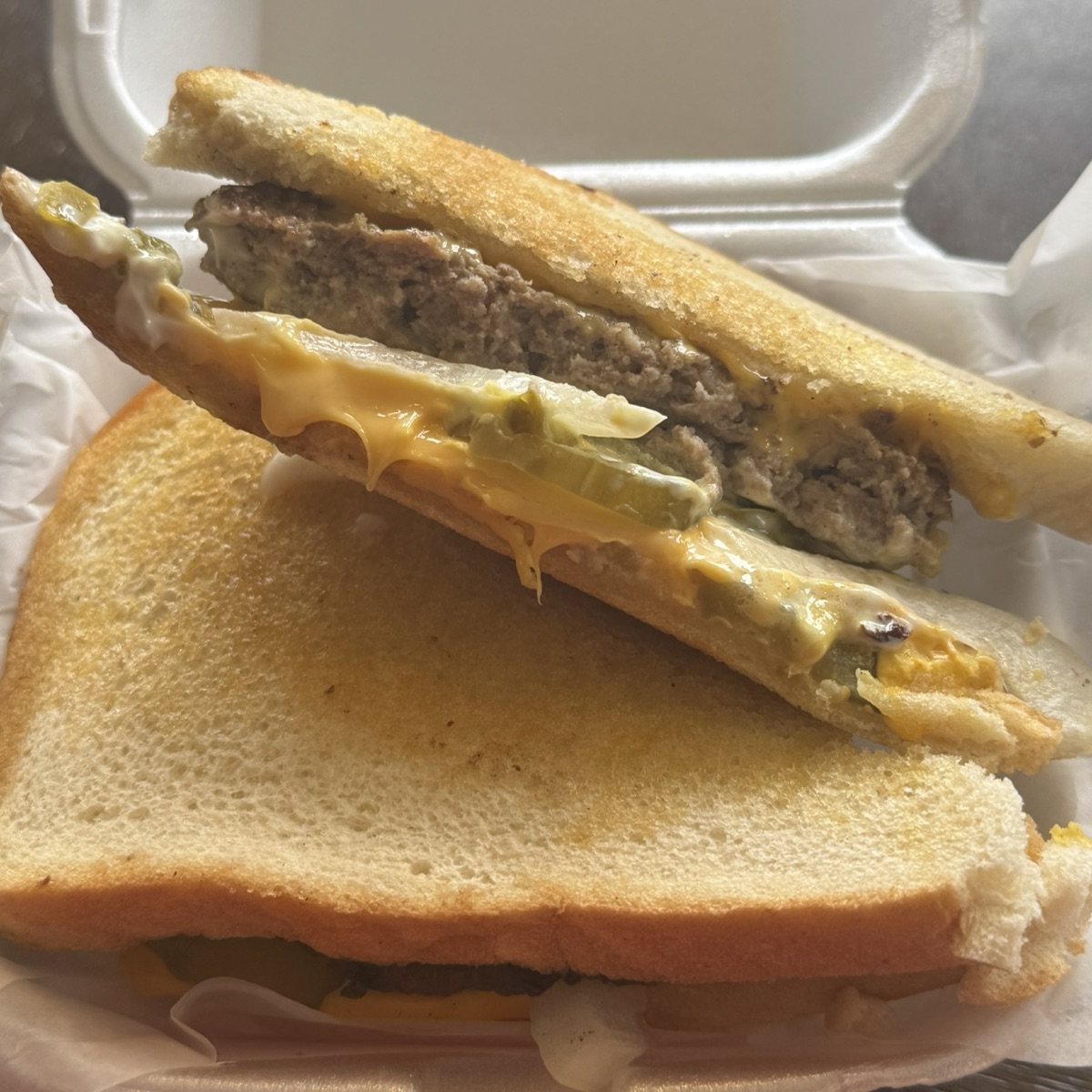 Hamburger Grilled Cheese